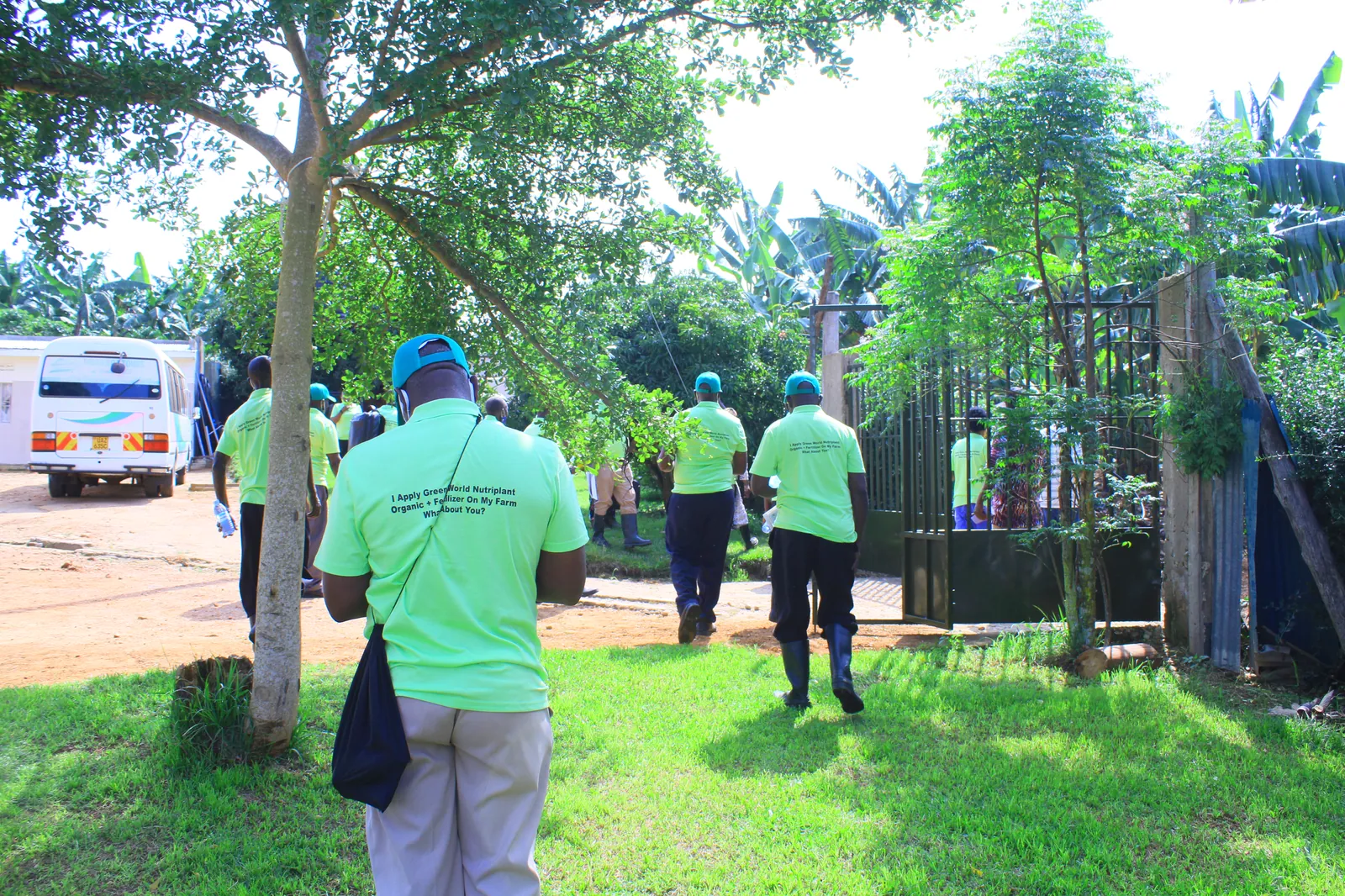 Green World Winner's Team arriving for a farm visit, wearing Nutriplant-branded shirts